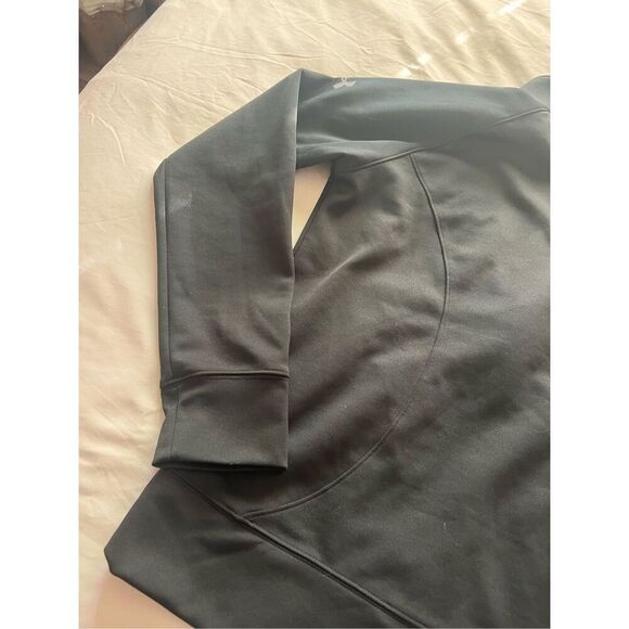 Under Armour Black Full Zip Sweatshirt Semi Fitted Woman’s Size Medium- A Few Sn - Picture 10 of 11